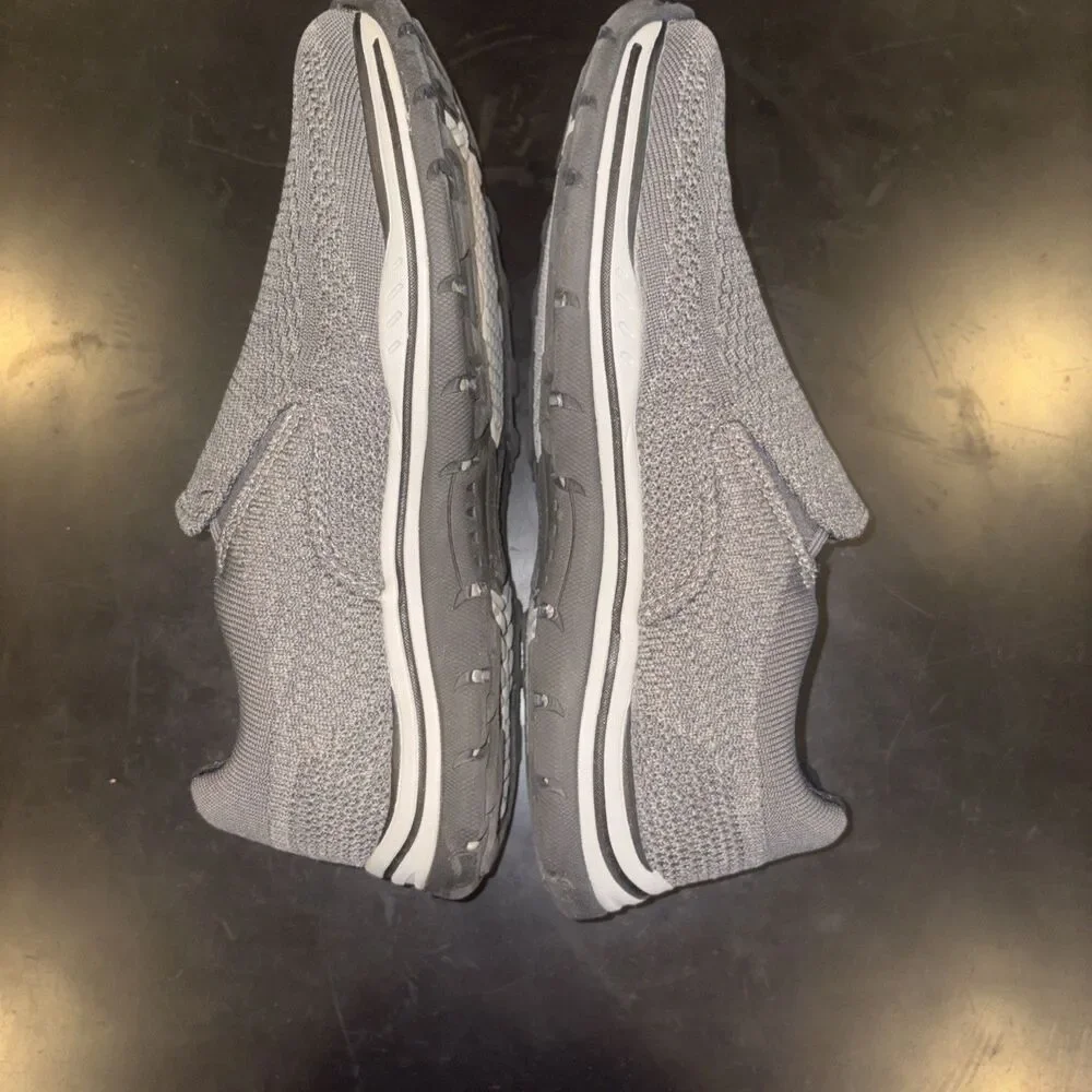 Skechers Men's RelaxedFit Air Cooled Sz 7 Gray Slipon Shoes Walking Sneakers EUC